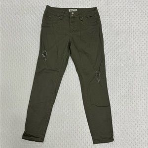 Royalty For Me WannaBettaButt Jeans (size 8)